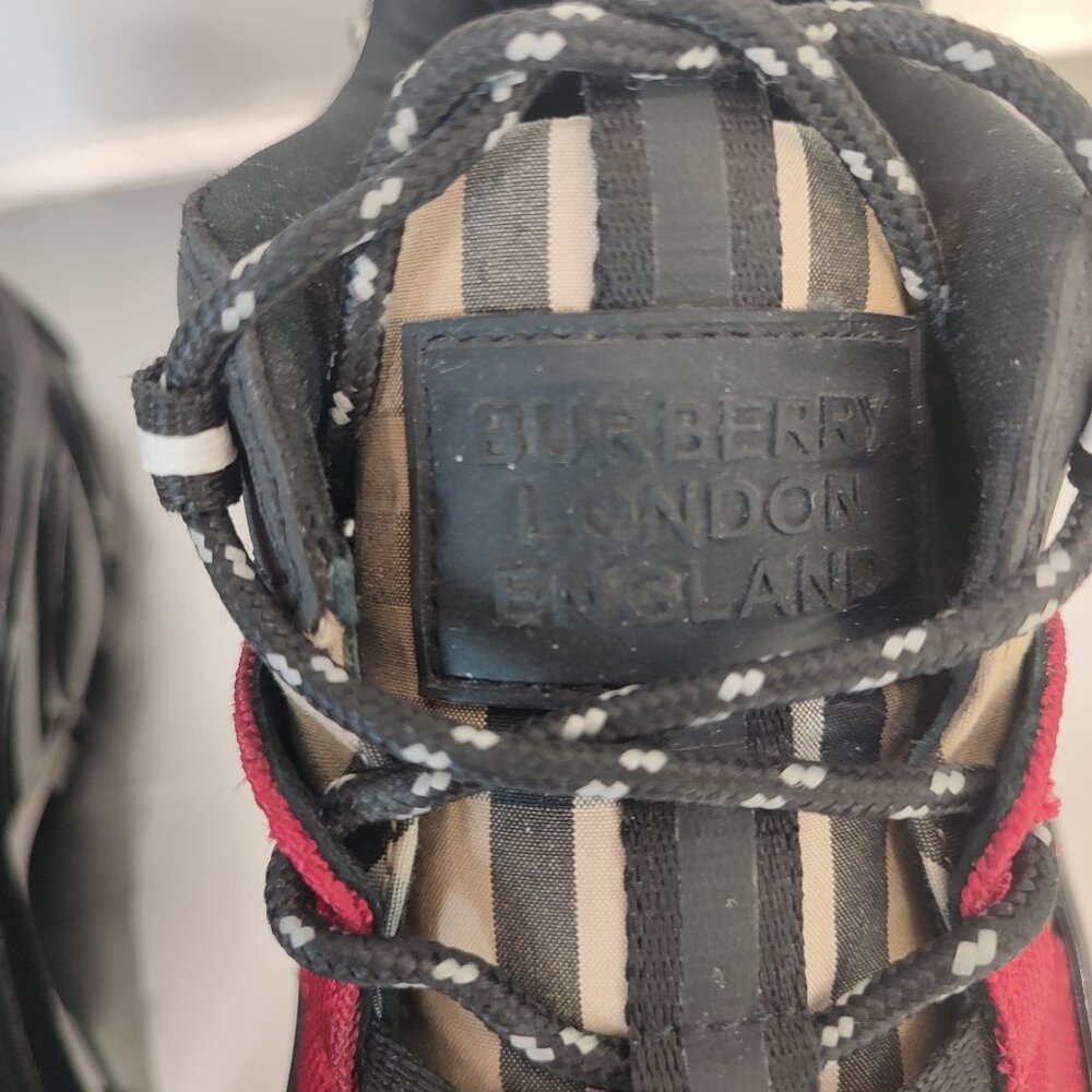 Burberry Size 40 Checkered Lace-Up Thick-Soled Casual Sneakers Black & Red - Picture 2 of 10